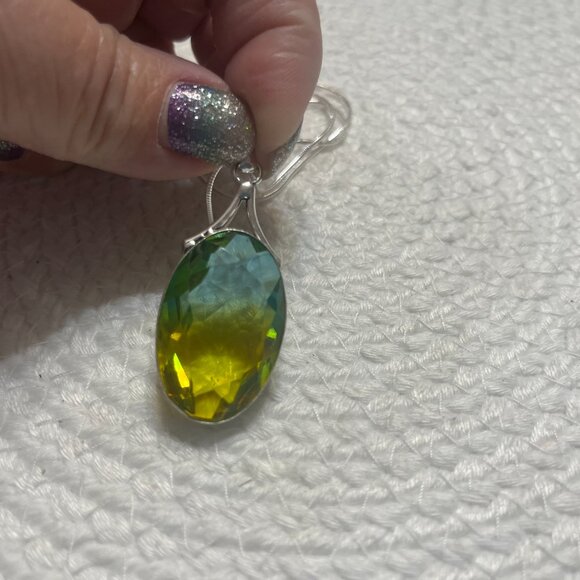Beautiful GREEN & YELLOW BI-COLOR TOURMALINE Handmade Sterling 925 Necklace 224D - Picture 2 of 3